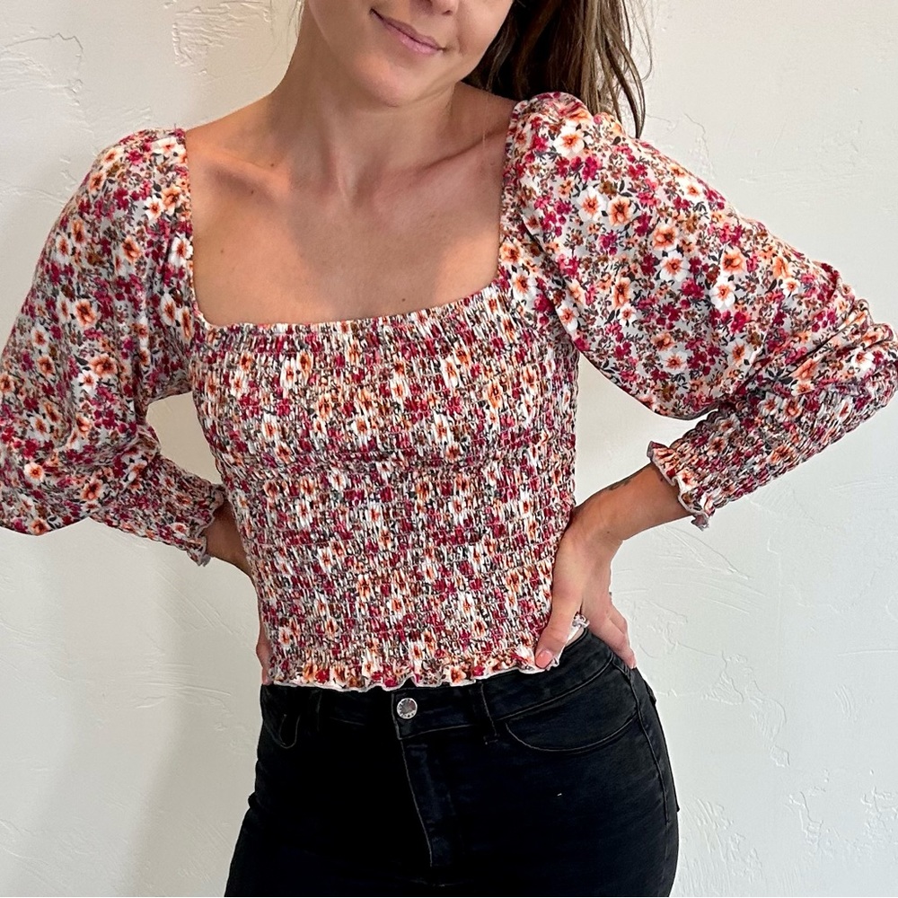 Floral ruched crop top